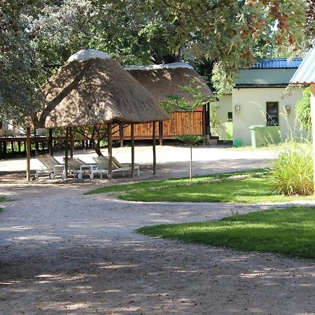 Juda Haus Lodge Катима Мулило Екстериор снимка