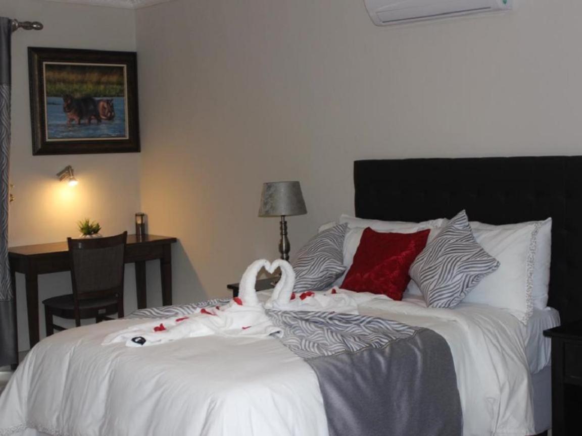 Juda Haus Lodge Катима Мулило Екстериор снимка